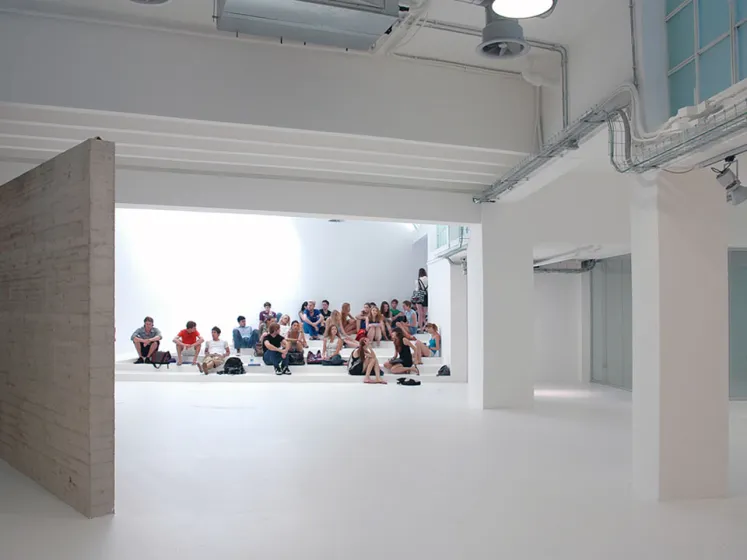 Pharmacy Industry Showroom - Milano